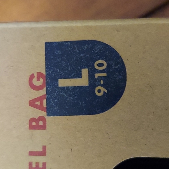 NEW | DEARFORMS | SLIPPER GIFT SET | SIZE LARGE - Picture 9 of 11